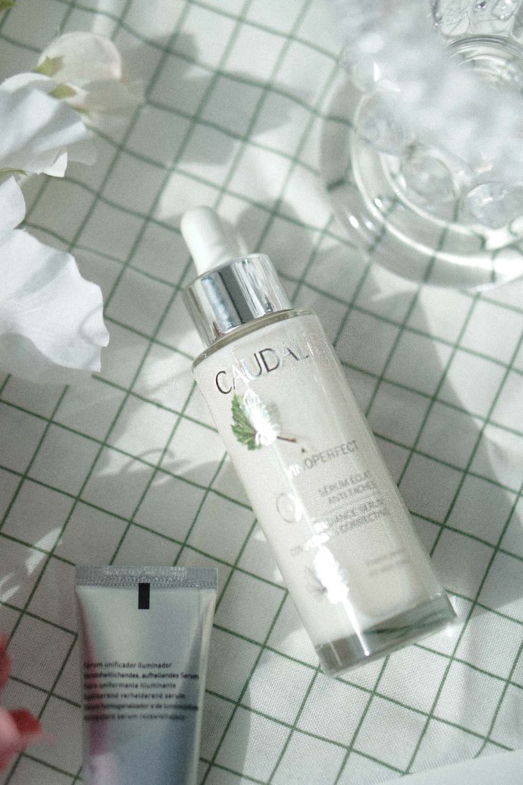 【日本藥妝精華排行榜第一位✨】日本妹子都愛的好用美白精華！美白、淡斑、均勻膚色