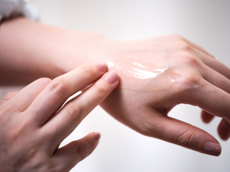 Estée Lauder Advanced Night Repair產品質地