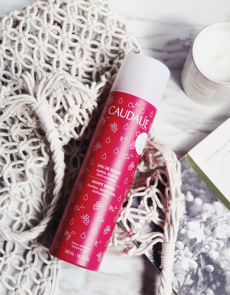 鎮靜保濕噴霧：Caudalie 葡萄籽水保濕噴霧 $140/300ml