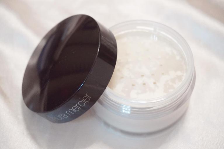 編輯實證Top 3「零粉感」透明定妝碎粉｜除油光、防浮粉、防溶妝、增強祼妝感