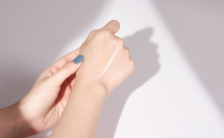 Helena Rubinstein 升級版植物幹細胞再生基底精華露質地