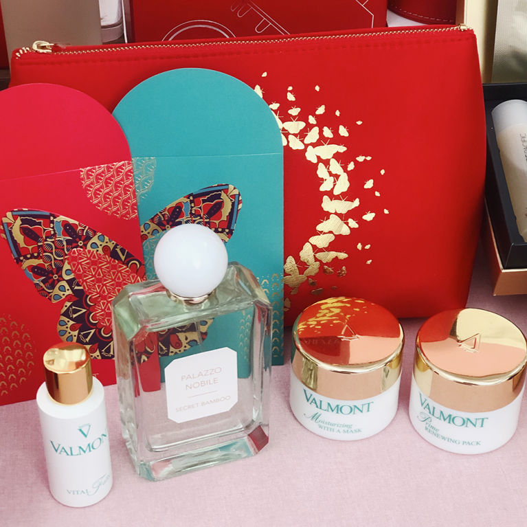 新春套裝推介 2. Valmont 升效更新煥膚套裝 $2,950