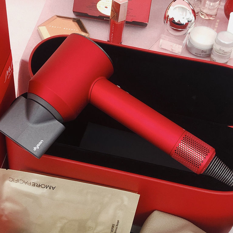 新春套裝推介 7. Dyson Supersonic™風筒HD03 全瑰麗紅 新春特別版 配精美禮盒 $3,380