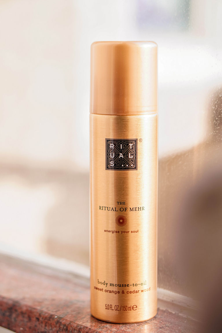 最近很愛的body oil！Ritual The Ritual of Mehr  Body Mousse-to-oil