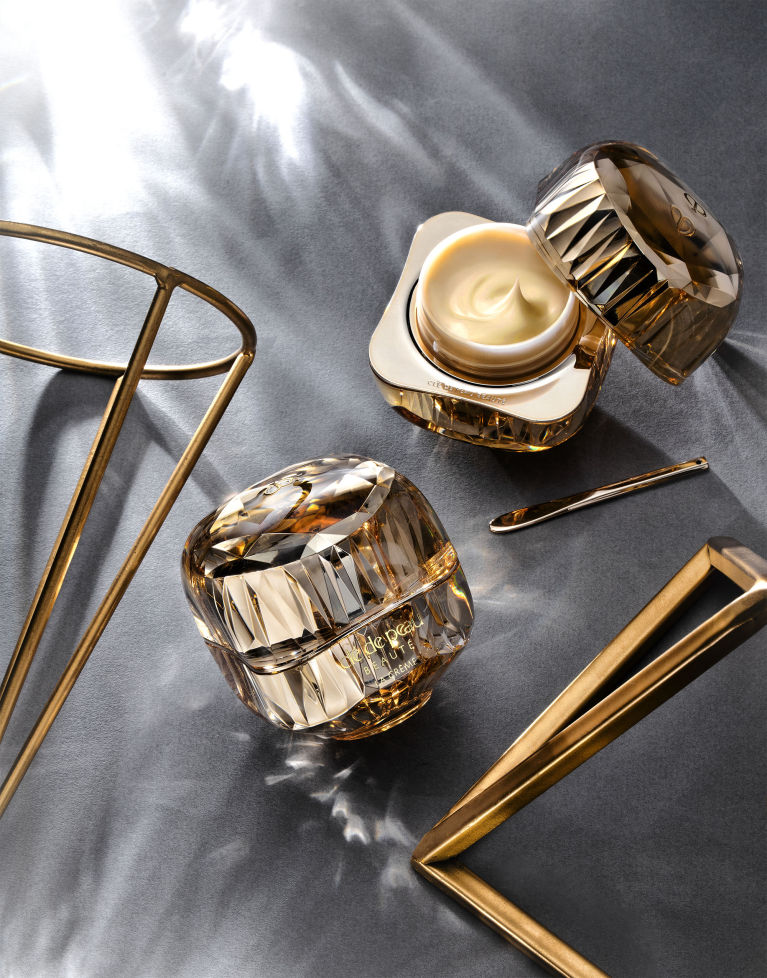 第八代La Crème凝聚了超過60種珍稀高效成分