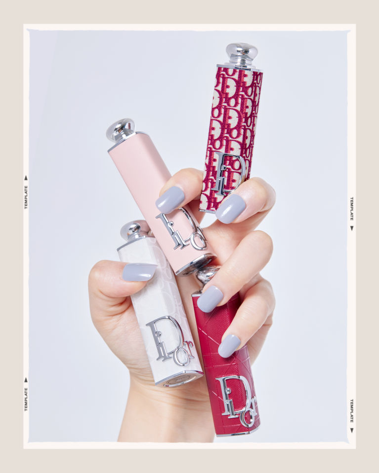 Dior Addict鏡光誘惑唇膏就是首款被設計為時尚配飾的唇膏